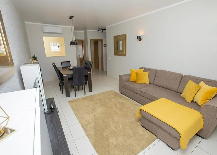 Holiday Albufeira Албуфейра